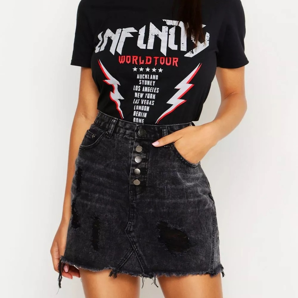 BOOHOO BUTTON DISTRESSED DENIM SKIRT